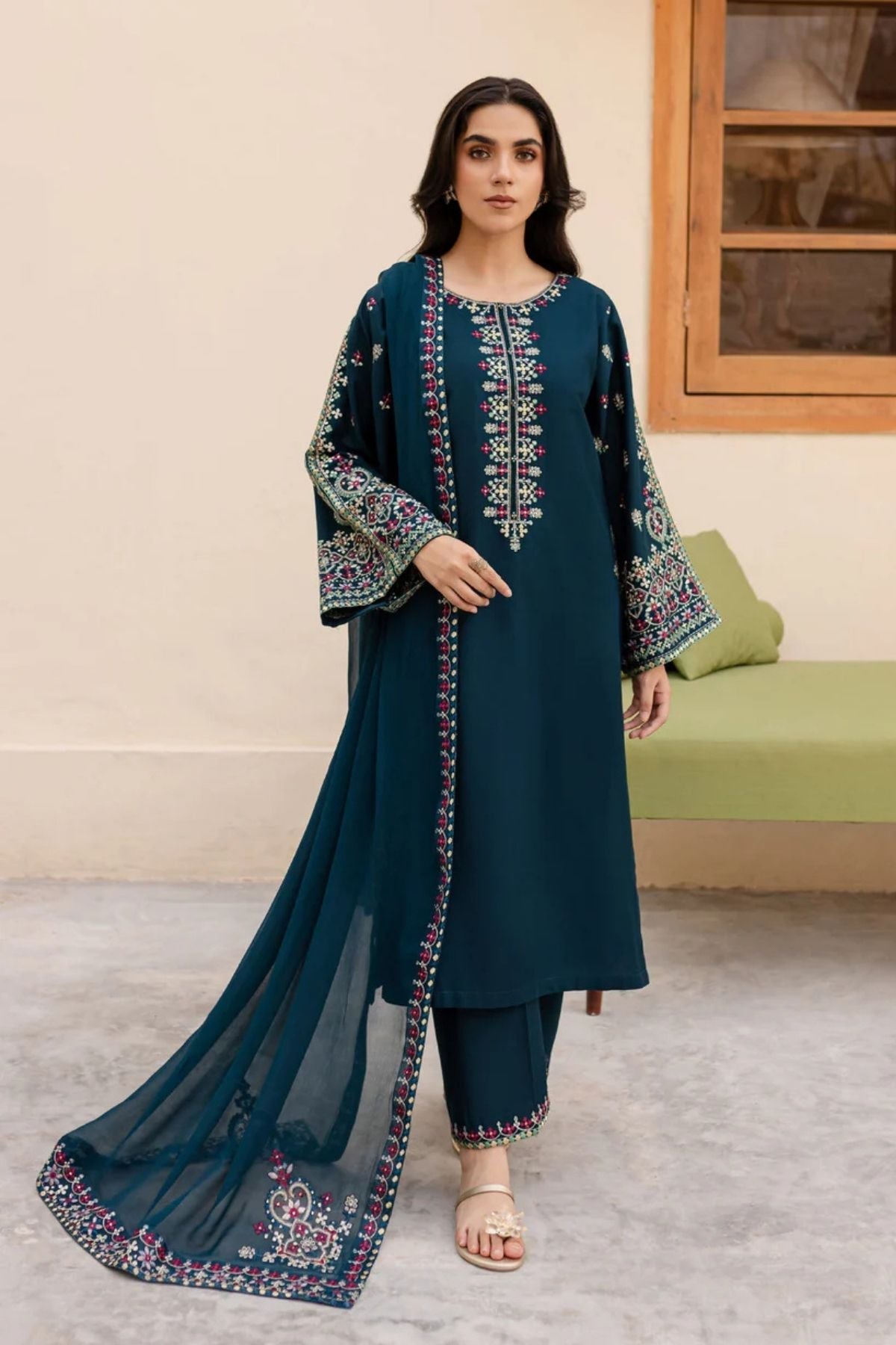 Sapphire - Winter 3PC Unstitched Dhannak Embroidered Suit