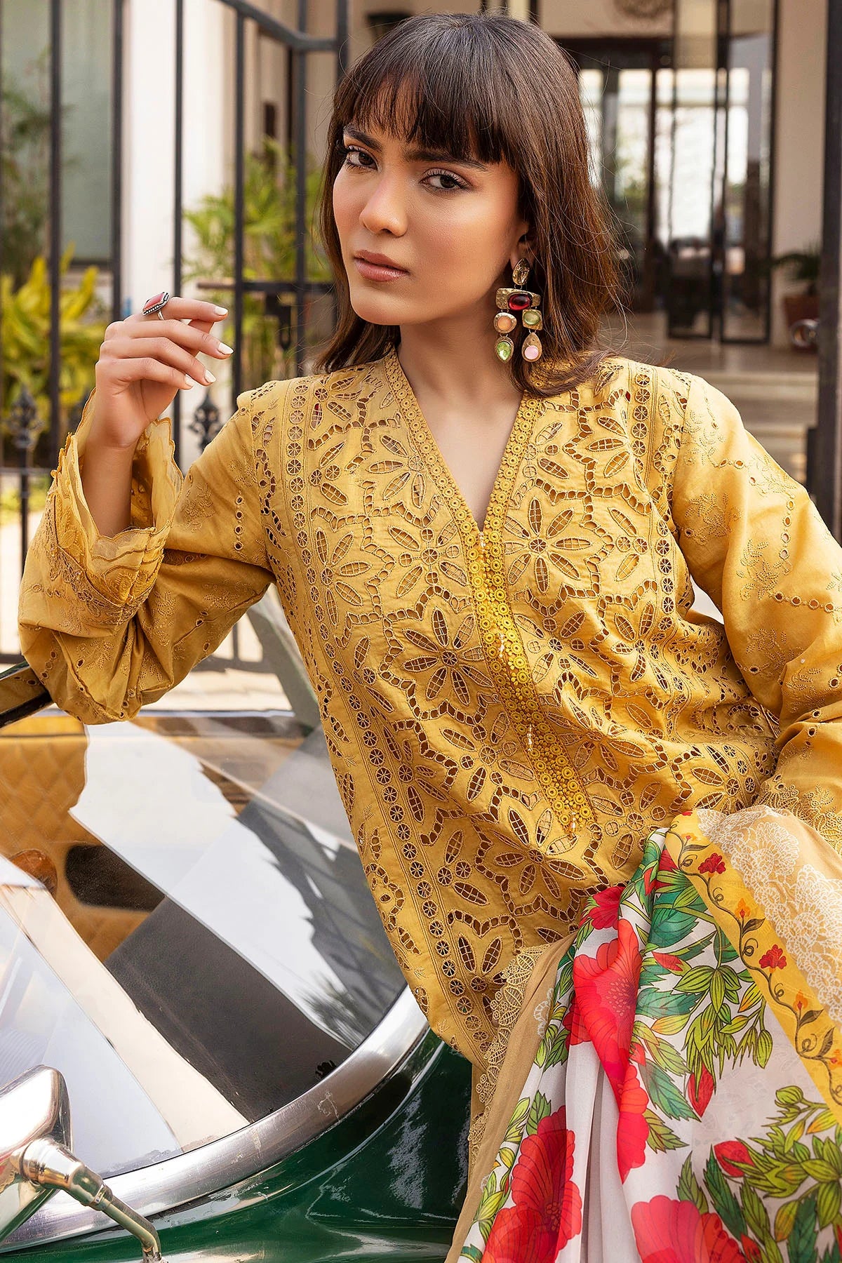 Unstitched 3PC dhannak Chickenkari Embroidered Suit