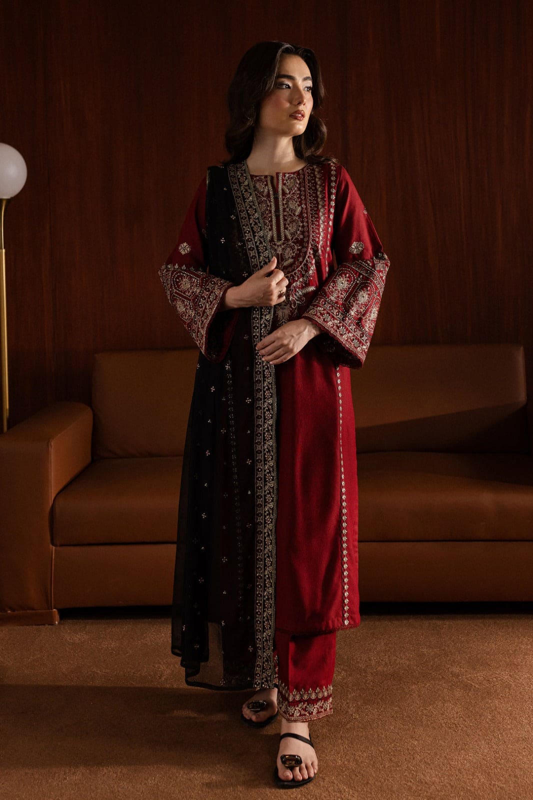 BATIK-3PC DHANAK EMBROIDERED SHIRT WITH CHIFFON EMBROIDERED DUPATTA AND EMB TROUSER