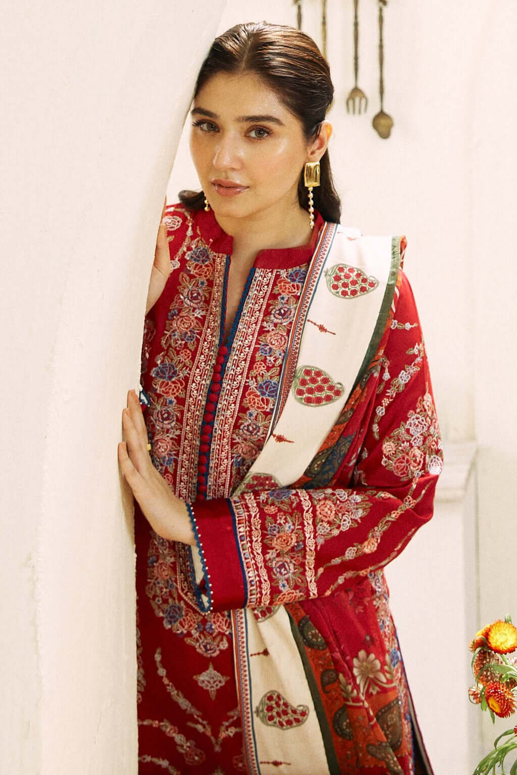 Zara Shahjahan 3 Piece Unstitched Heavy Embroidered Dhanak Suit with Printed Woolen Shawl